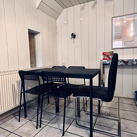 Ii Outlet & Zentral Охтруп